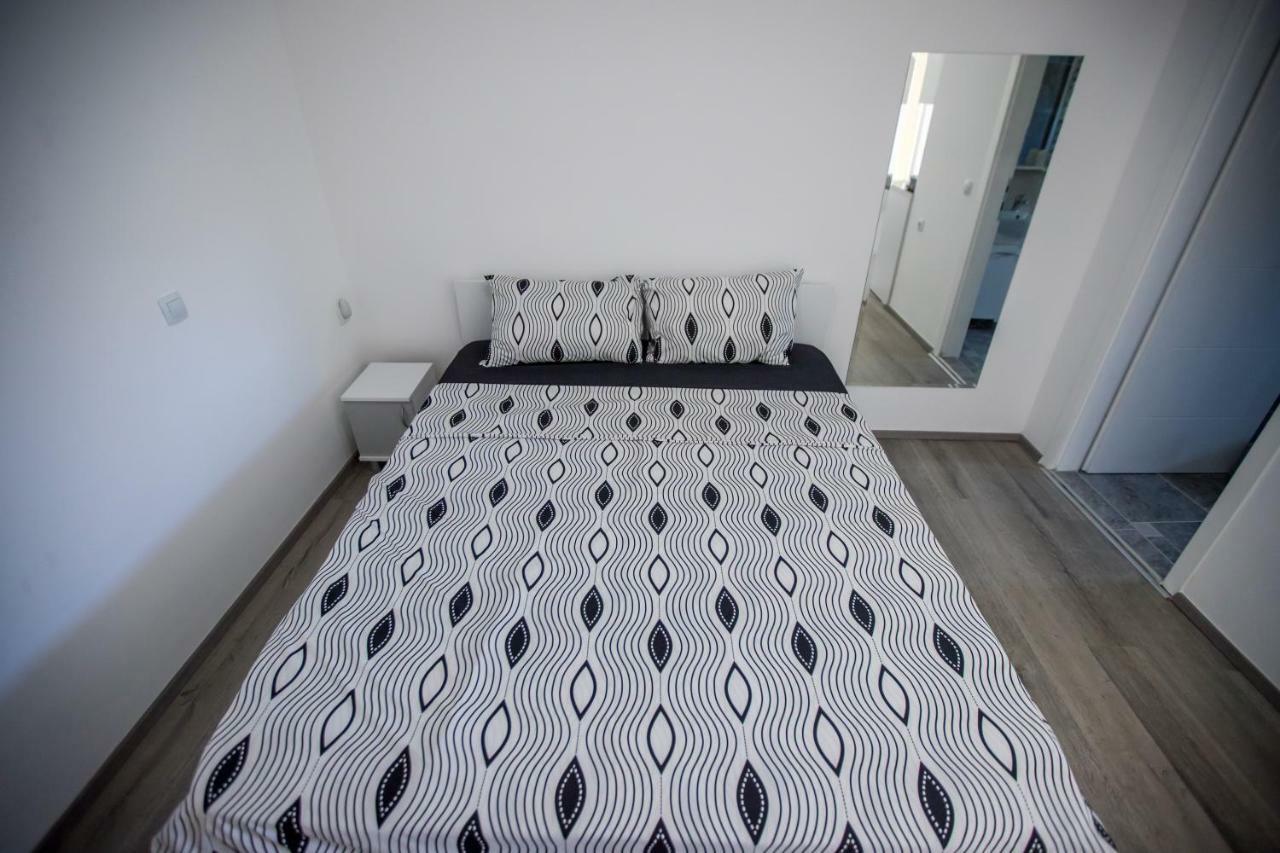 View Topia Apartments 奥赫里德 外观 照片