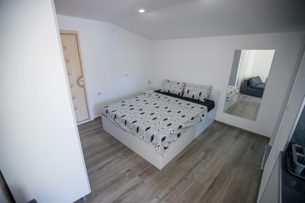 View Topia Apartments 奥赫里德 外观 照片
